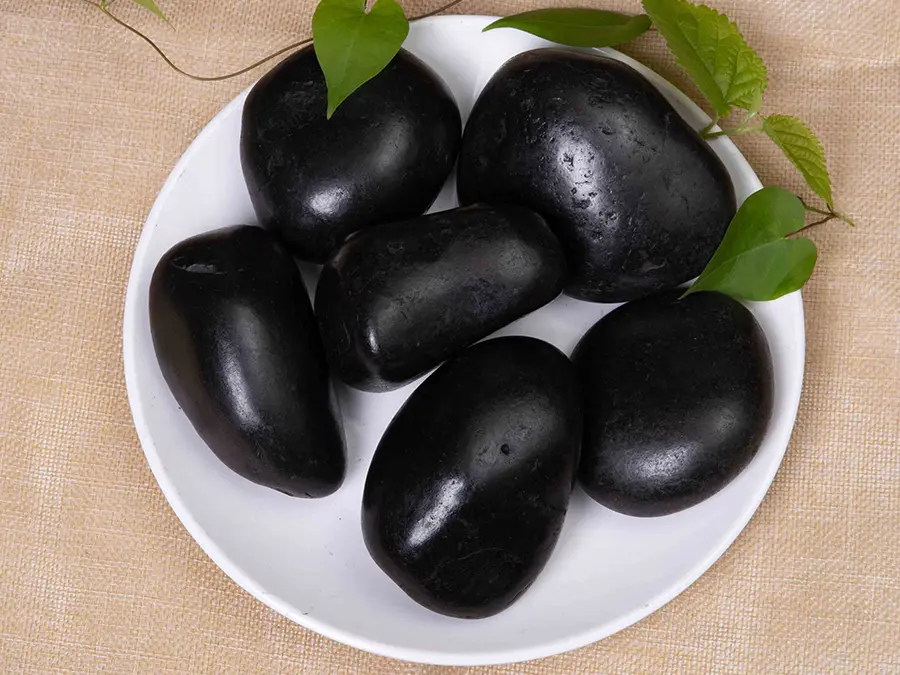 5-8cm black pebble stone